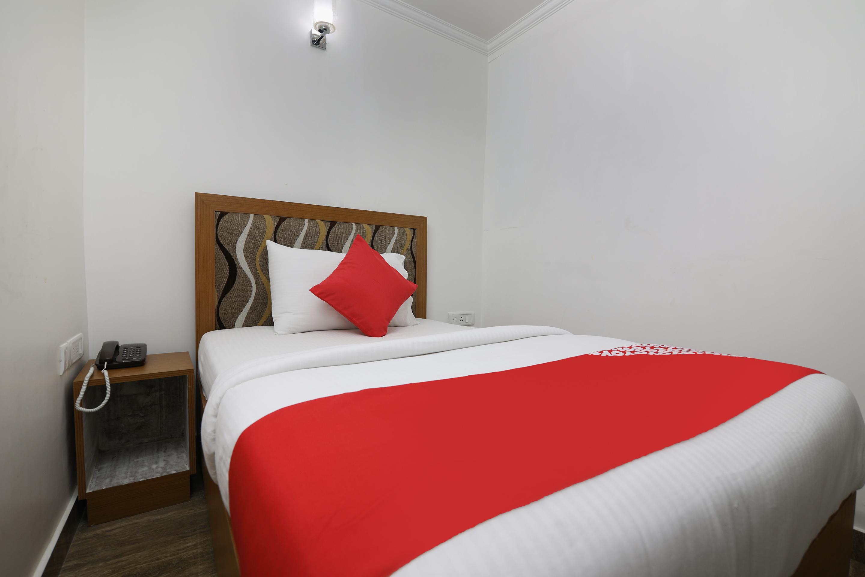 Hotel Wall Street New Delhi Exterior photo