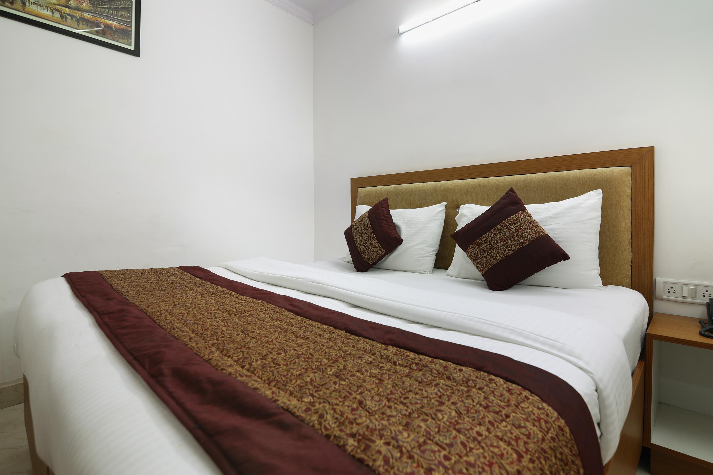 Hotel Wall Street New Delhi Exterior photo