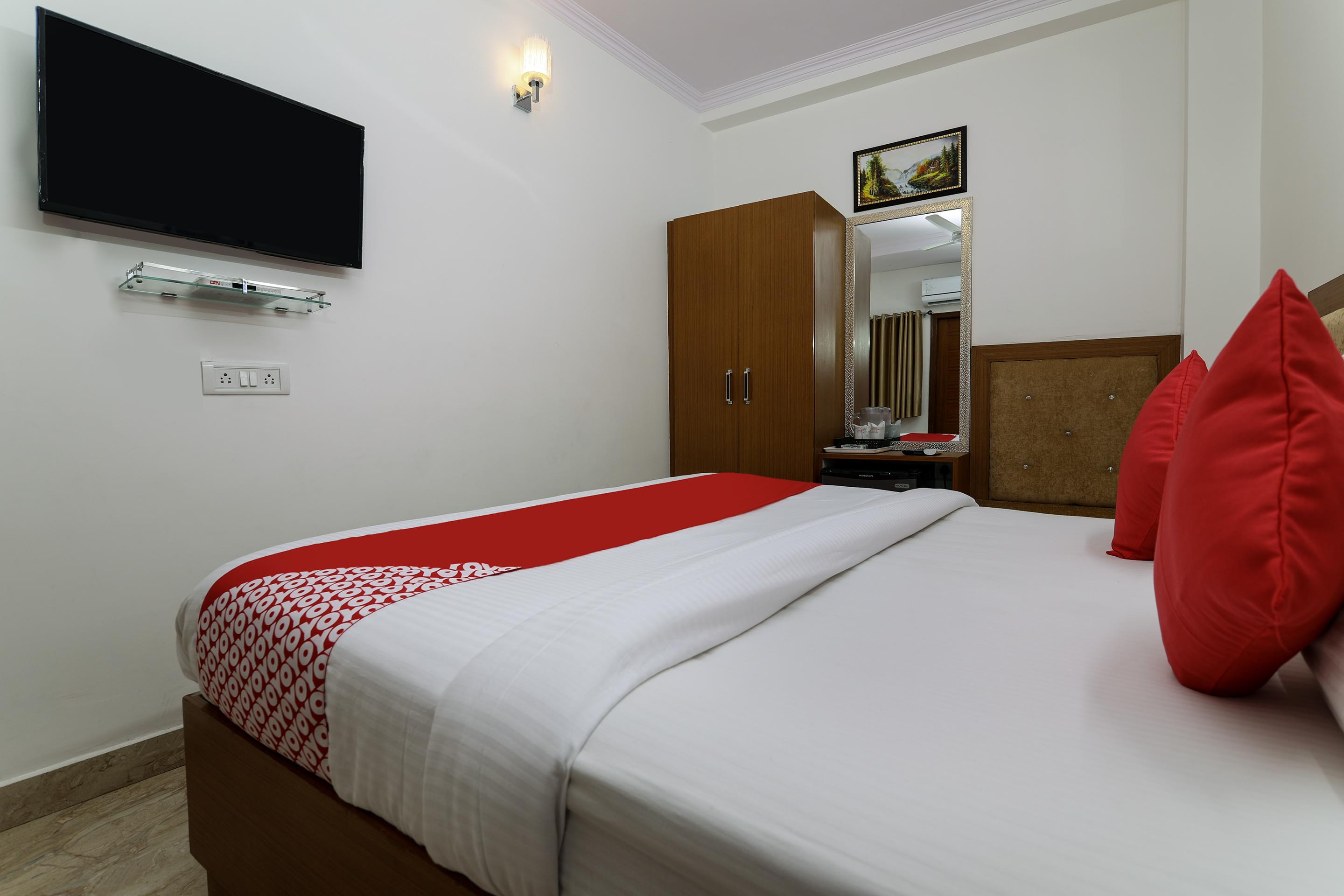 Hotel Wall Street New Delhi Exterior photo